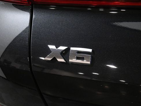 Used 2024 BMW X6 M60i w/ Dynamic Handling Package AWD/4WD image 40