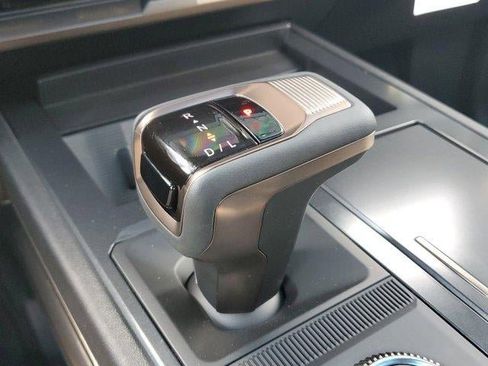 New 2025 GMC Hummer EV 2X image 34