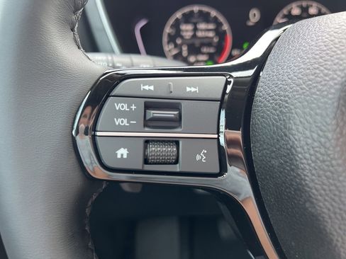 New 2025 Honda Pilot EX-L image 17