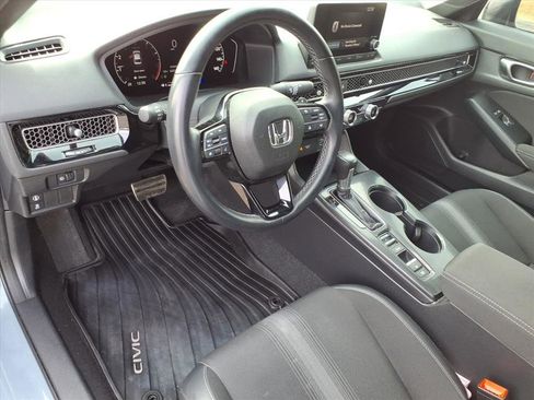 Used 2023 Honda Civic Sport image 11