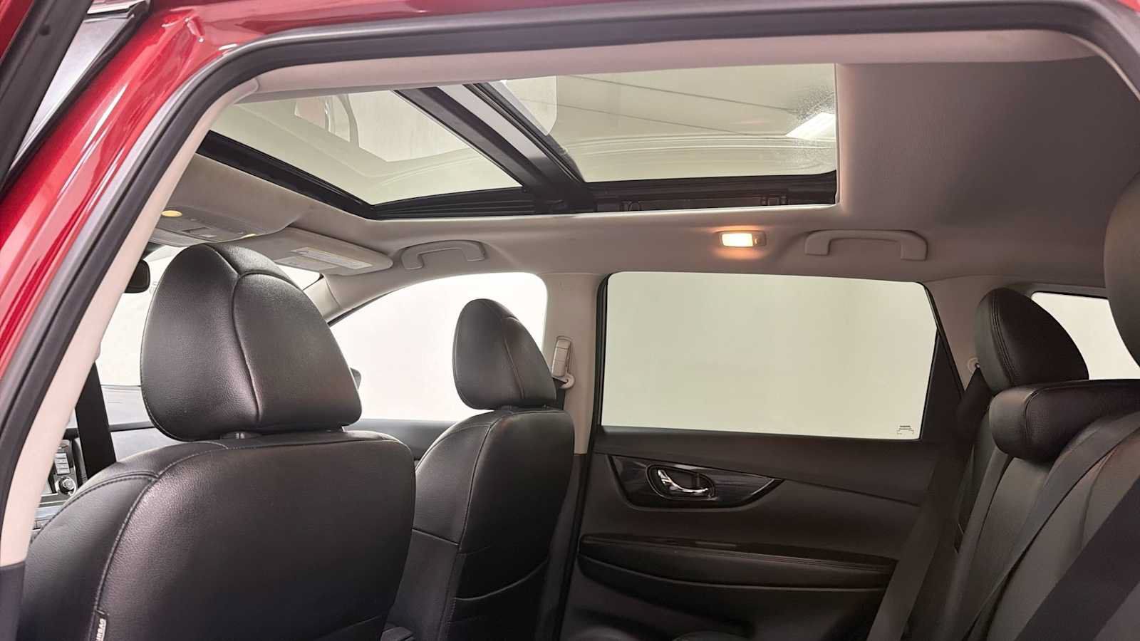 Used 2019 Nissan Rogue SL w/ Premium Package AWD/4WD image 24
