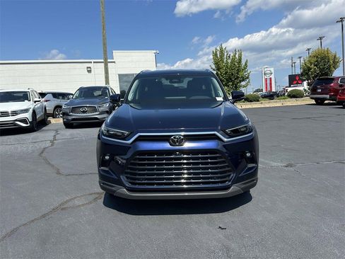 Used 2024 Toyota Grand Highlander Limited image 2