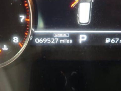 Used 2022 Mitsubishi Outlander SEL image 4