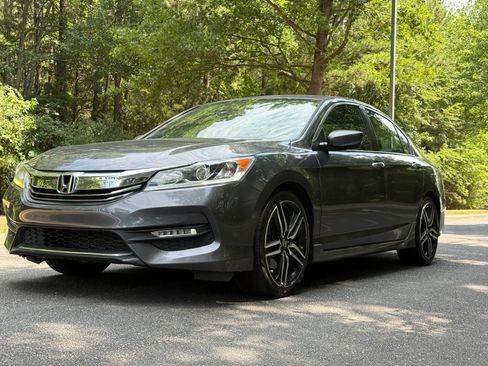 Used 2017 Honda Accord Sport image 1