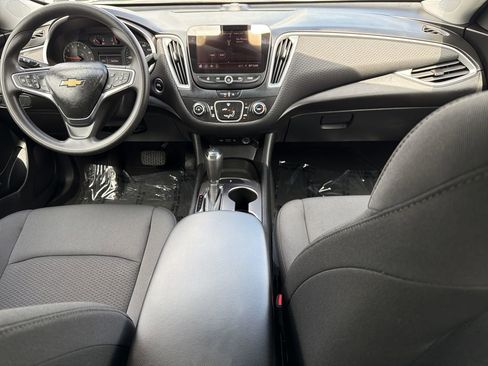 Used 2020 Chevrolet Malibu LS FWD image 12