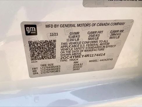 Used 2024 Chevrolet Silverado 2500 Custom w/ Custom Value Package image 31