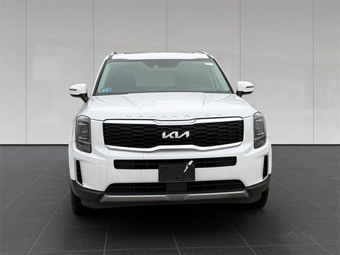 Used 2022 Kia Telluride S image 8