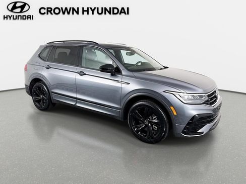 Used 2023 Volkswagen Tiguan SE R-Line FWD image 4
