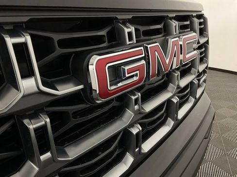 New 2026 GMC Canyon AT4 AWD/4WD image 10