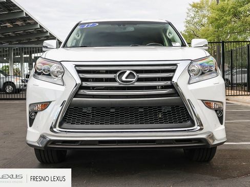 Used 2017 Lexus GX 460 Premium AWD/4WD image 2