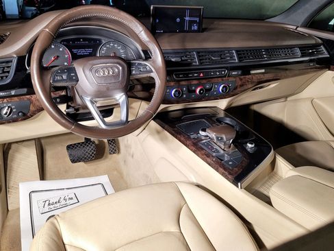 Used 2017 Audi Q7 3.0T Premium image 22