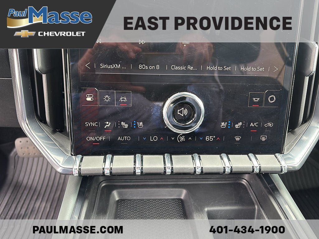Used 2025 GMC Acadia AT4 w/ Luxury Package AWD/4WD image 15