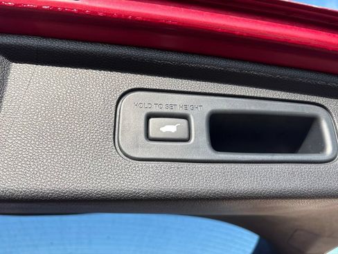 Used 2024 Honda Odyssey Elite image 12