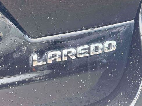 Certified 2023 Jeep Grand Cherokee Laredo w/ Luxury Tech Group I AWD/4WD image 11