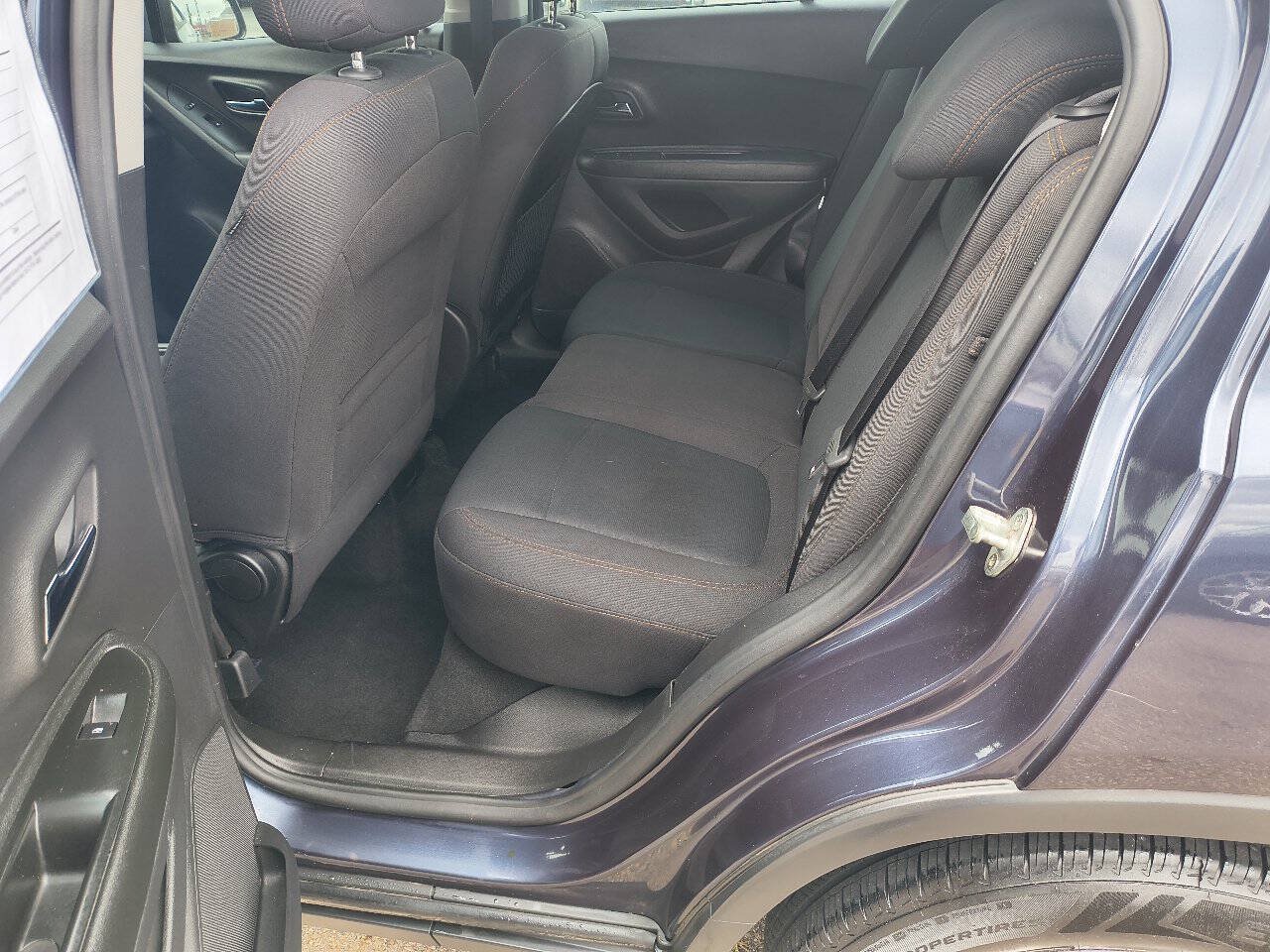 Used 2019 Chevrolet Trax LS FWD image 16