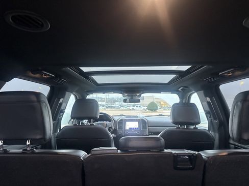 Used 2021 Ford Expedition Limited image 40