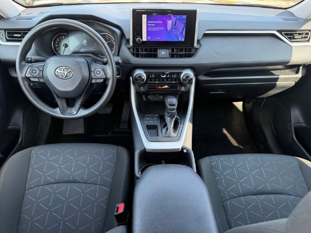 Used 2025 Toyota RAV4 XLE FWD image 22