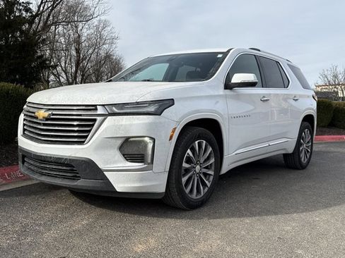 Used 2022 Chevrolet Traverse Premier image 11