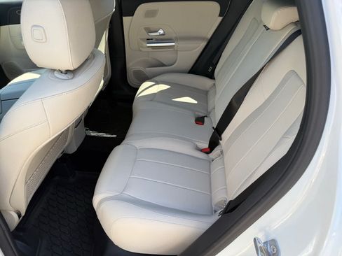 Used 2026 Mercedes-Benz GLA 250 4MATIC image 10
