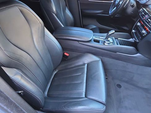 Used 2019 BMW X6 xDrive35i w/ M Sport Package image 18
