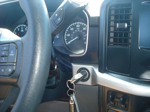 Used 2022 Ford F150 XL w/ Trailer Tow Package RWD image 36
