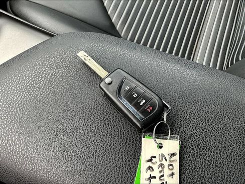 Used 2023 Toyota Camry SE FWD image 34