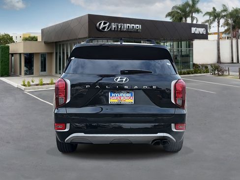 Used 2021 Hyundai Palisade Limited image 4