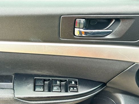 Used 2012 Subaru Outback 2.5i Premium image 21