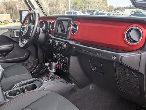 Used 2021 Jeep Wrangler Unlimited Rubicon w/ LED Lighting Group image 38