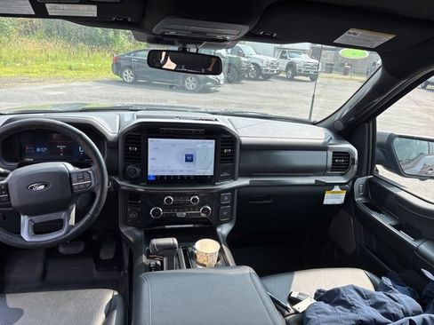 Used 2024 Ford F150 Lariat w/ FX4 Off-Road Package image 17