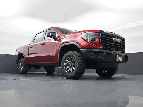 Used 2026 GMC Sierra 1500 AT4X w/ LPO, Black Badging Package AWD/4WD image 23