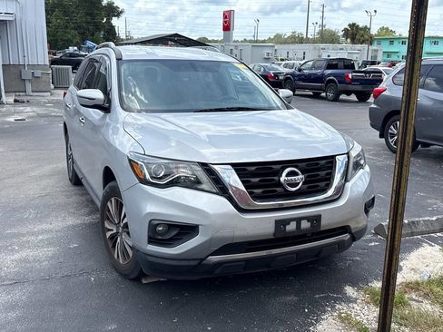 Certified 2019 Nissan Pathfinder SV AWD/4WD image 3
