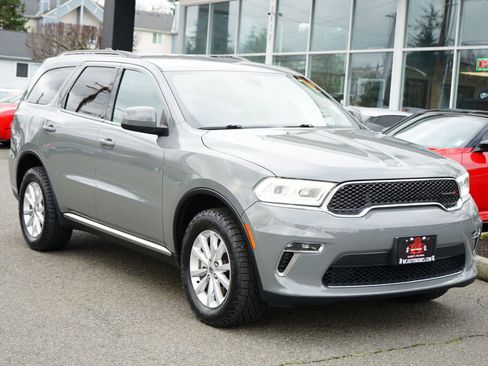 Used 2021 Dodge Durango SXT image 7