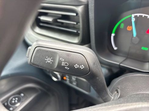 Used 2022 Ford Maverick XL FWD image 36