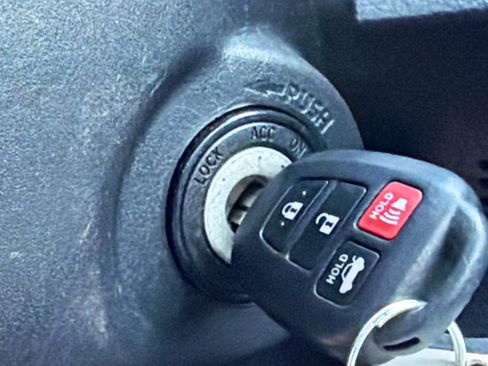 Used 2015 Toyota Corolla S image 29