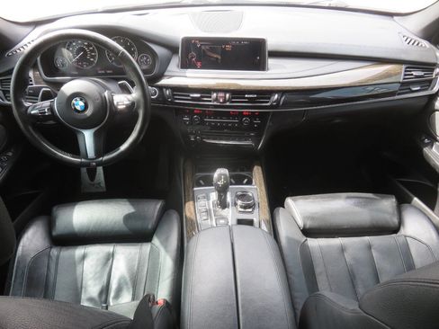 Used 2016 BMW X5 xDrive50i image 12