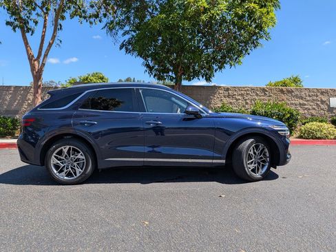 Used 2024 Genesis GV70 2.5T w/ Advanced Package AWD/4WD image 9