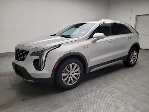Used 2020 Cadillac XT4 Premium Luxury w/ Cold Weather Package FWD image 2