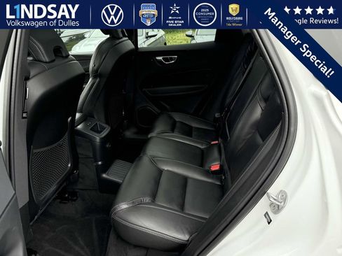 Used 2023 Volvo XC60 T8 Ultimate image 13