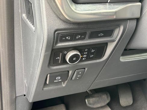 Used 2023 Ford F150 Lariat w/ Equipment Group 502A High AWD/4WD image 8