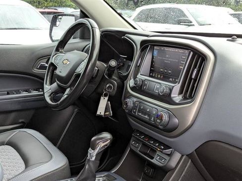 Used 2022 Chevrolet Colorado Z71 AWD/4WD image 14