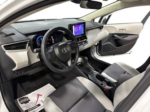 New 2026 Toyota Corolla LE image 9