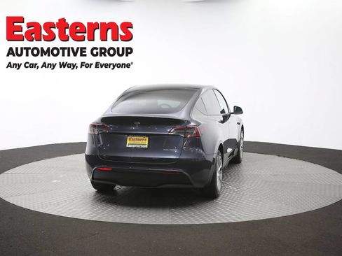 Used 2024 Tesla Model Y Long Range AWD/4WD image 30