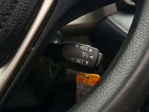 Used 2013 Toyota RAV4 XLE FWD image 26