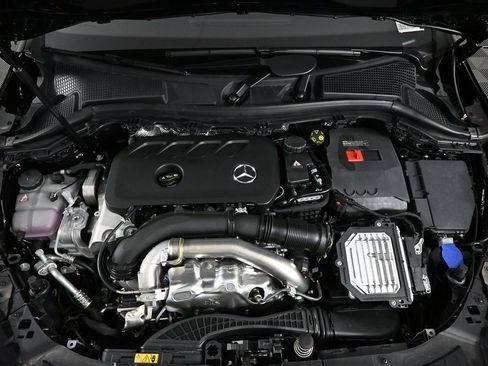 New 2025 Mercedes-Benz GLA 250 image 27