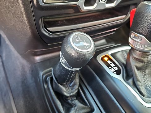 Used 2020 Jeep Gladiator Sport w/ Quick Order Package 24S image 25