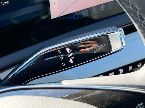 New 2026 Cadillac Optiq Sport 1 w/ LPO, Floor Liner Package image 20