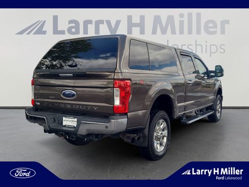 Used 2017 Ford F250 Lariat w/ Chrome Package AWD/4WD image 5