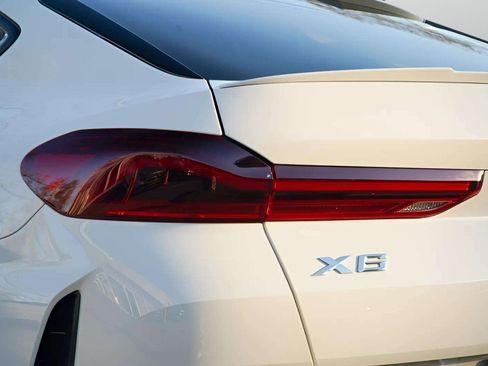 Used 2022 BMW X6 xDrive40i w/ Executive Package AWD/4WD image 20