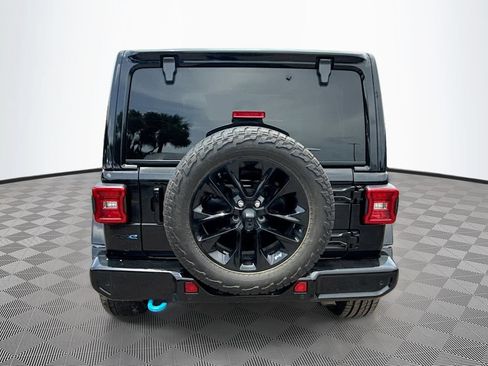 Used 2021 Jeep Wrangler Unlimited Sahara AWD/4WD image 7